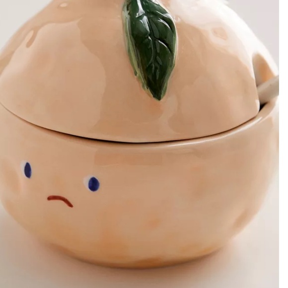 Sad Peach Sugar Dish
NWT
UO
COLOR- Peach - Picture 3 of 7